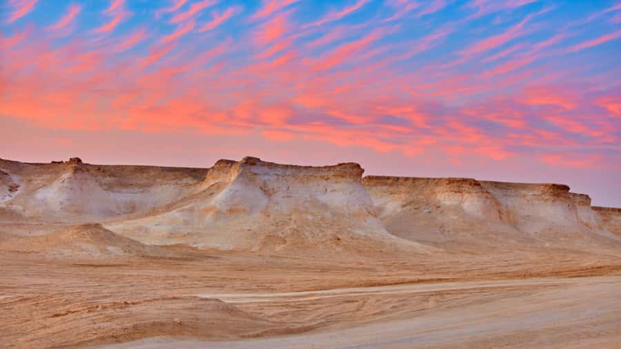 Doha Camel Race Track & Richard Serra Desert Sculpture Tour - Zekreet’s Mushroom Rock: wind-carved Qatar in plain sight