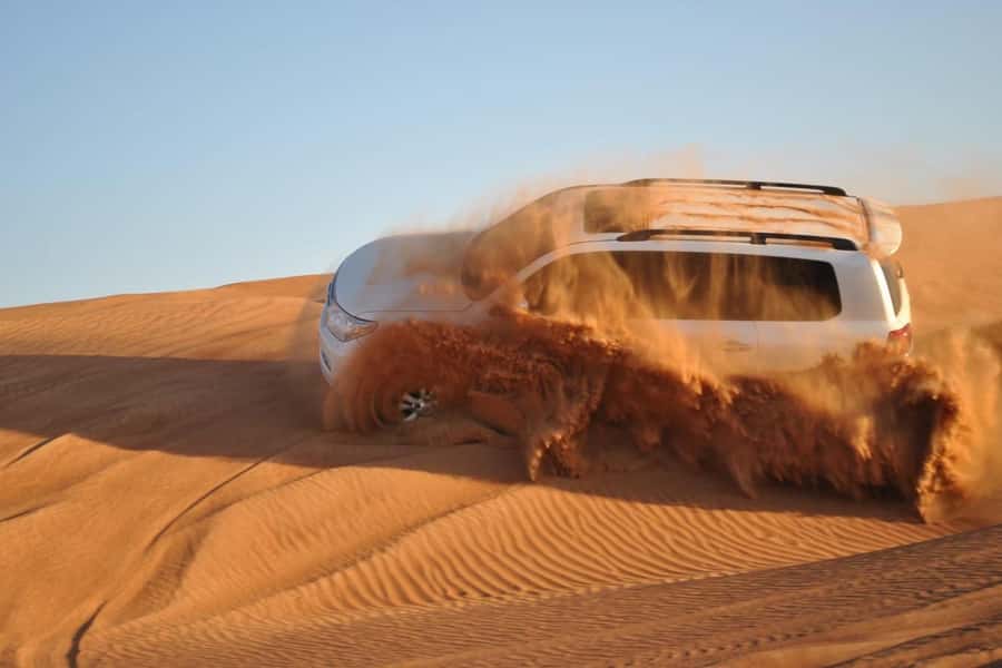 Doha: Desert 4x4, ATV/Quad, Camels, Sandboarding, Inland sea - Inland Sea (Khor al-Udaid) stops: photos, coffee, and a real landscape shift