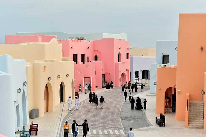Doha Guided City Tour with Hotel Airport Pickup and Drop off - Doha Corniche, skyline views and the best final stretch
