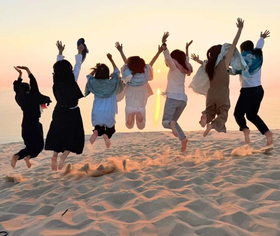Doha: Guided Desert Safari Tour with Pickup & Drop Service - Khor Al Adaid Inland Sea: where you get water, swimming time, and big views