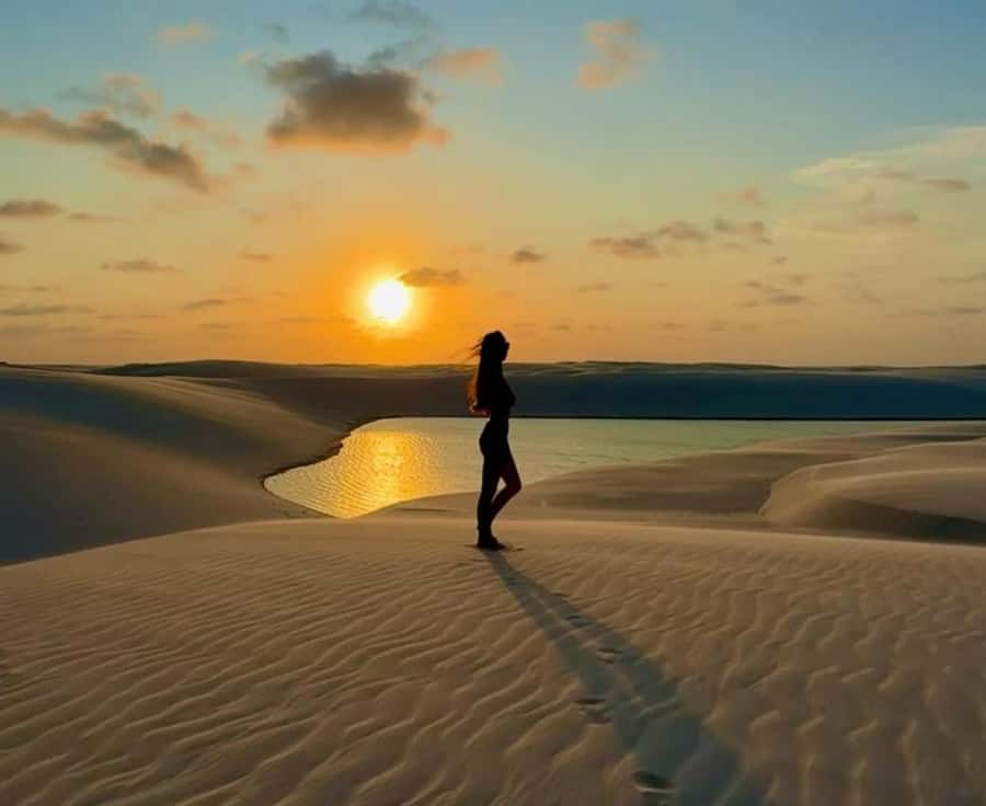 Doha: Inland Sea Desert Safari with Sunset & Sunrise Views - Tea, photos, and optional adrenaline on the way