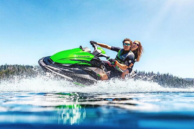 Doha: Jet Ski to Skyline with View of Katara and Pearl Qatar - Pickup, small groups, and getting to the water without stress