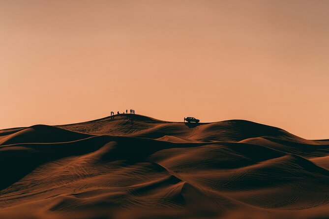 Doha Night Desert Safari Adventure - Paragliding Qatar: watching gliders take off from high dunes