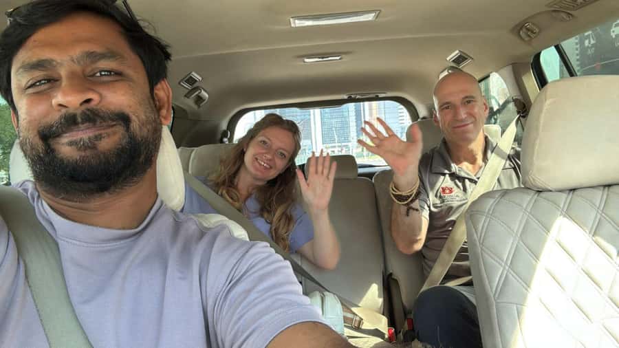 Doha: Private NIGHT desert safari with free camel ride - Luxury Land Cruiser Pickup and a Smooth Doha Start