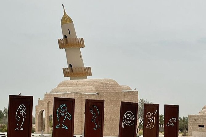 Doha, Qatar: Came Racing Track, Oryx & Sheikh Faisal Museum Tour. - Arabian Oryx Stop: A Short Moment With an Endangered Species