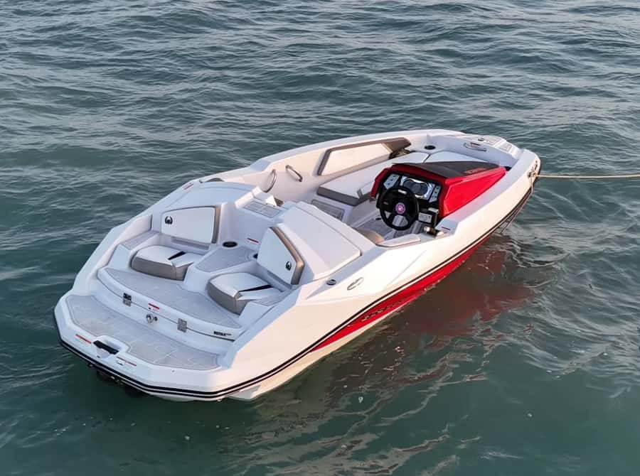 Doha: Speed Boat Adventure – 1 Hour Thrill Ride - Camp-style activities, sand boarding, swimming, and BBQ moments