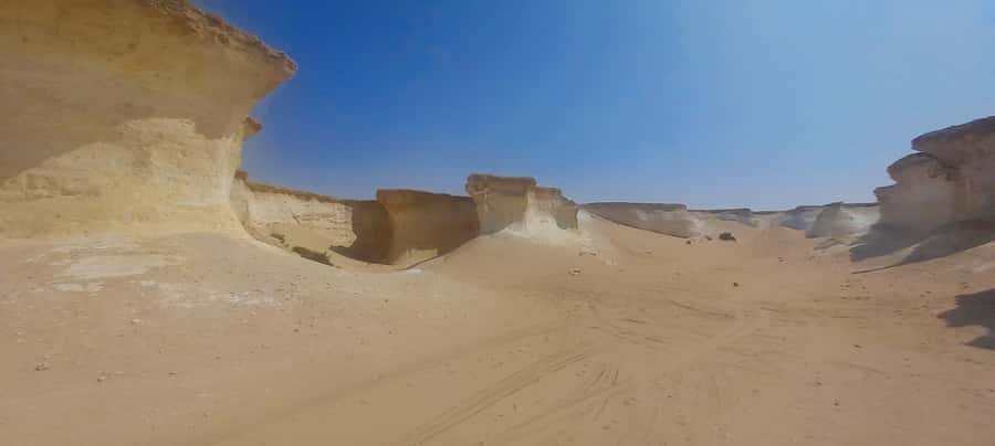 Doha: West Coast Qatar Tour, Sculptures, Camel Racing track - How to Get Great Photos Without Feeling Rushed
