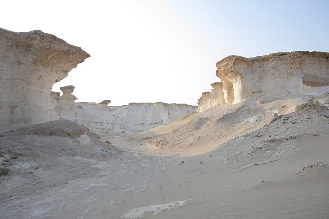 Doha : West Coast Tour on Zekreet Peninsula - Richard Serra East-West/West-East: steel plates in desert silence