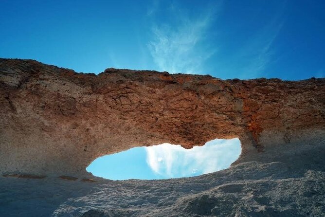 Doha: West Coast Tour ,Richard Serra Sculpture, Zekreet - Zekreet rock formations, the mushroom limestone photo stop