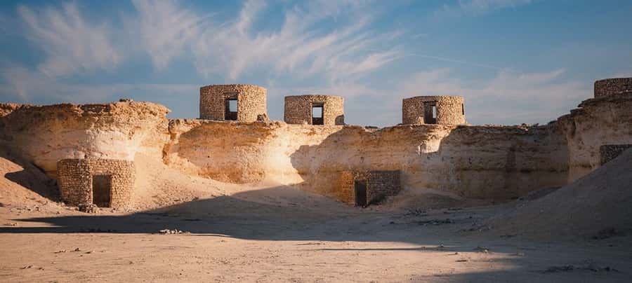 Explore Zekreet: Richard Serra Art & Mushroom Rock Wonders - The 4WD ride from Doha: quick, comfortable, and photo-friendly