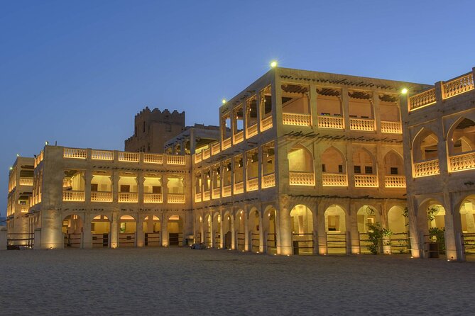 Grand Doha City Tour - Souq Waqif: Lunch-Time Browsing With Falcons, Spices, and Perfume