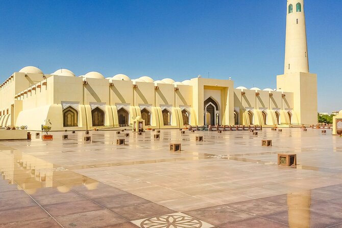 Half Day City Tour for Layover and Transit from Doha Airport - Corniche photo stop: sea views with zero guesswork