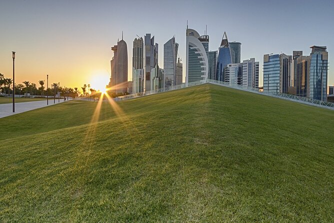 Half Day Doha City Tour (4-hours Private Tour) - The Pearl-Qatar: luxury on reclaimed land