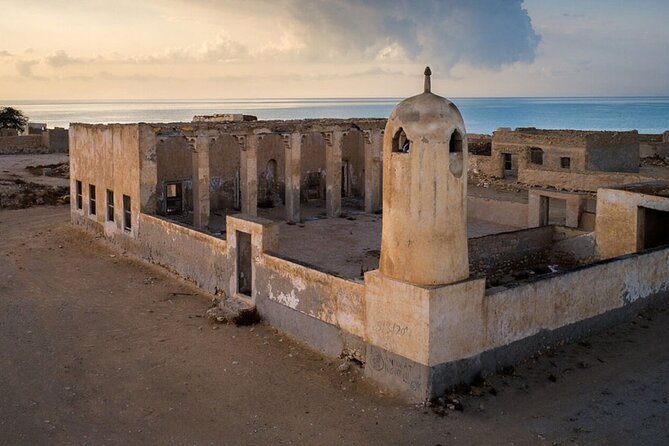 North of Qatar Tour, Zubara Fort, Mangroves, Jumail Village - Al Jumail Village: mud-brick remains and quiet time travel