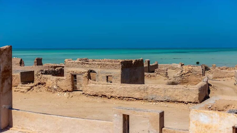 North Qatar: Zubara Fort, Jumail Village, Thakhira Mangroves - The drive matters, because the guide connects the dots