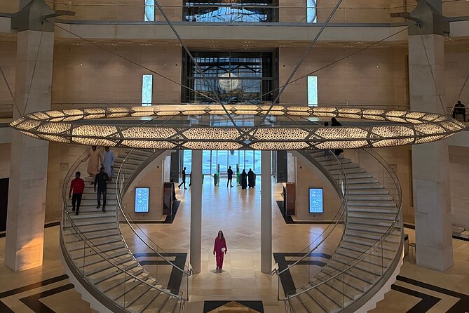 Private Tour Around Doha - Guides who shape the day: the difference a good host makes