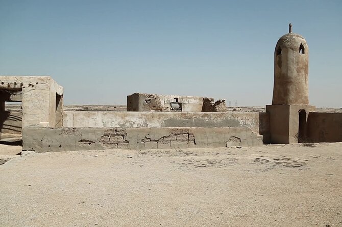 Private Tour in Northern Qatar - Al Jumail village: fishermen life and a calmer coastal finish