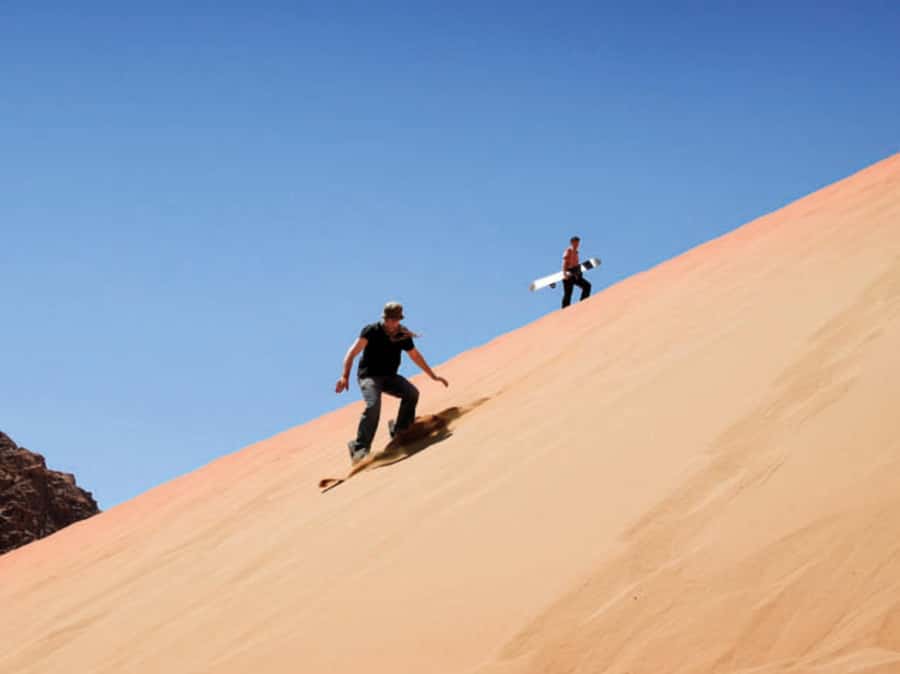 Qatar Desert Safari, Quad bike, Camel Ride and Sandboarding - Dune bashing in a 4x4: the first run and the return run