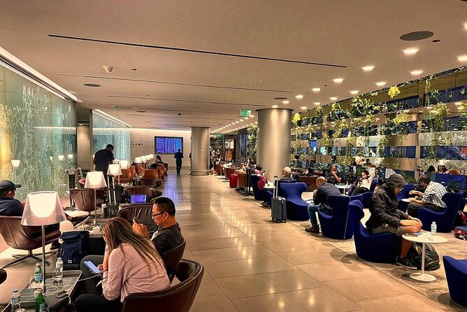 Qatar: Doha Hamad International Airport (DOH) Al Maha Lounge - Seating, Quiet Zones, and Why First Come Matters