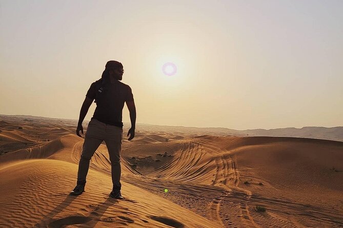 Qatar Dune Buggy Private Experience - Sandboarding, photos, and how to get the best “wow” moments