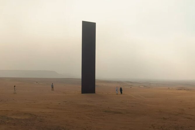 West Of Qatar, Mushroom Rocks, Camel Racing Track, Richard Serra - West Qatar in 3 to 4 Hours: What You’re Really Paying For