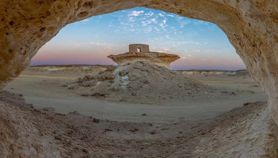 West Qatar tour to Richard Sierra sculpture,Umbrella Rock - Should you book this West Qatar tour?